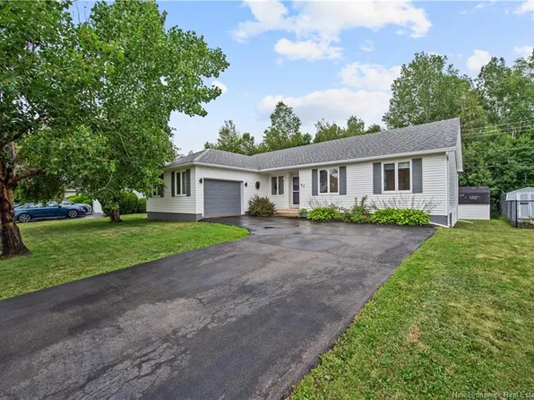 57 McDowell Ave, Riverview, NB E1B 4M6