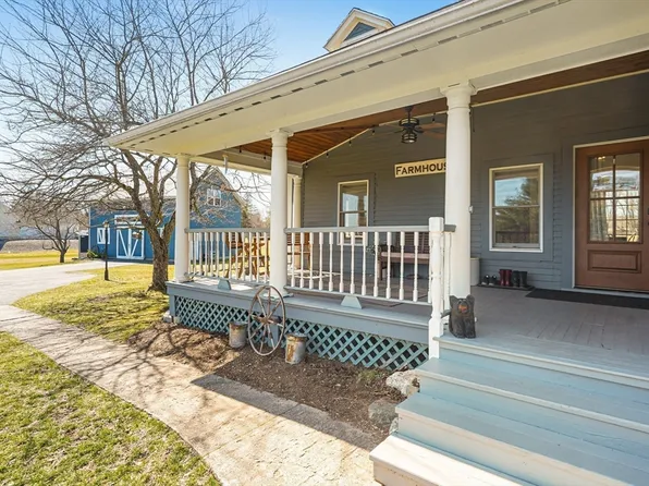 154 South St, Belchertown, MA 01007