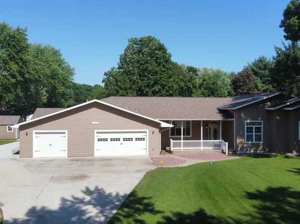 51580 Cherry Rd, Granger, IN 46530