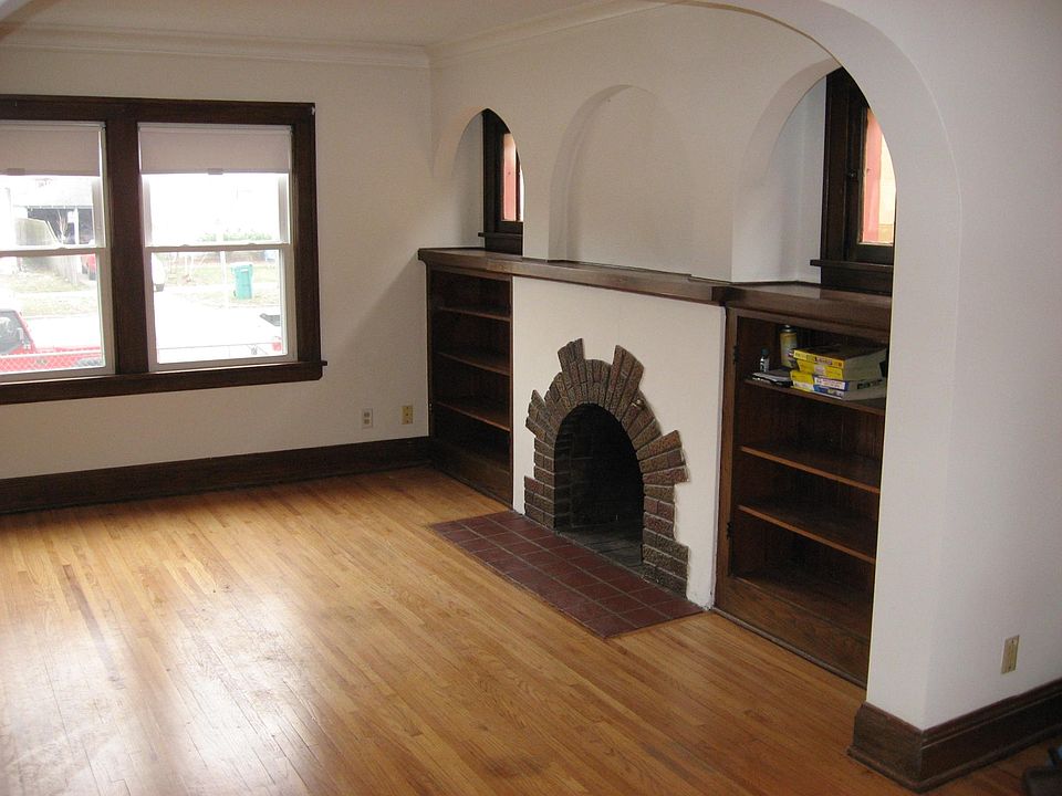1st image of 1179 Selby Ave