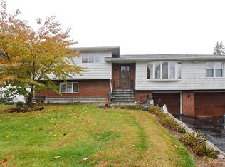 106 Parkview Rd, Elmsford, NY 10523