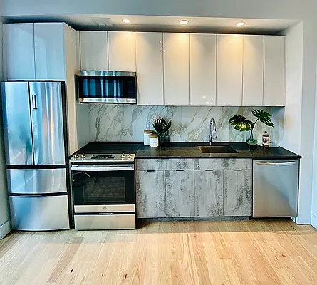 Rented by Compass | media 25