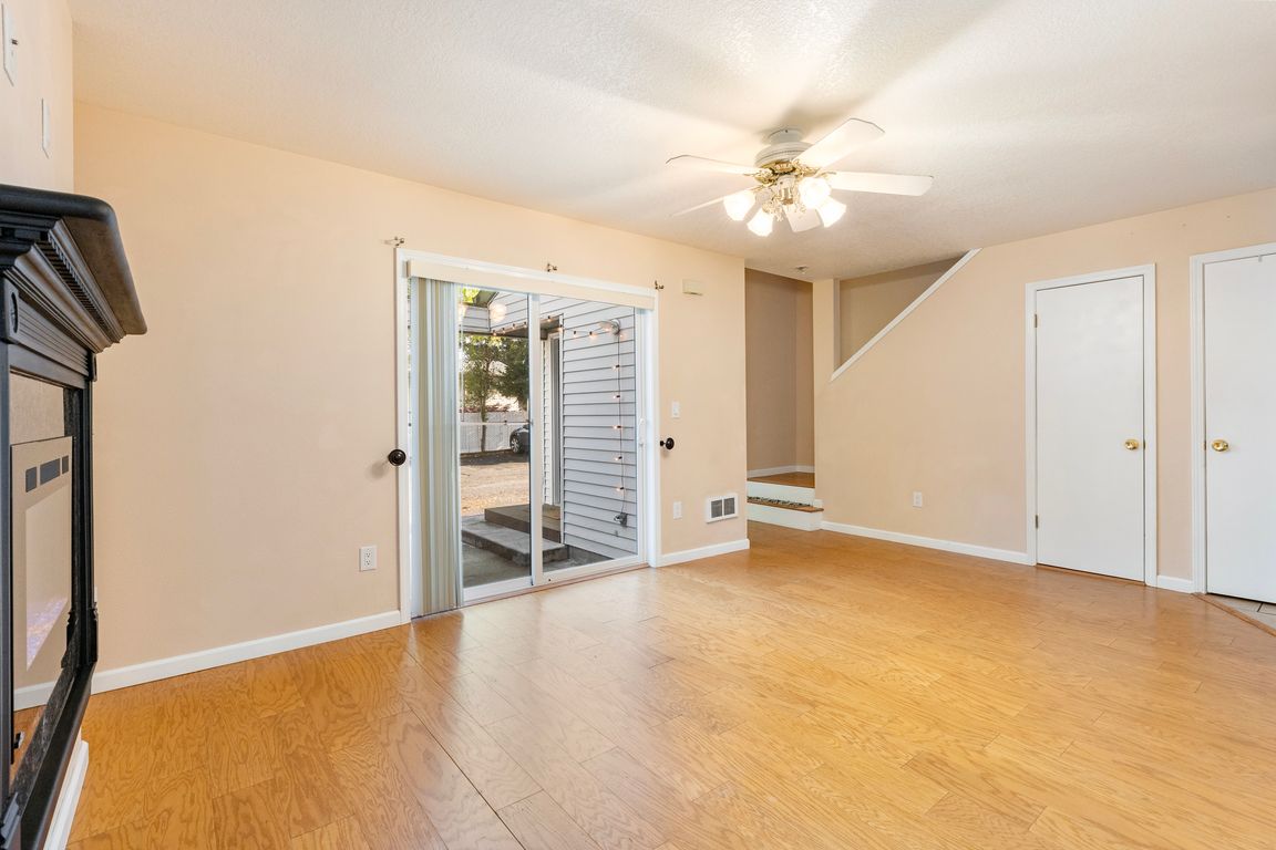 next background image