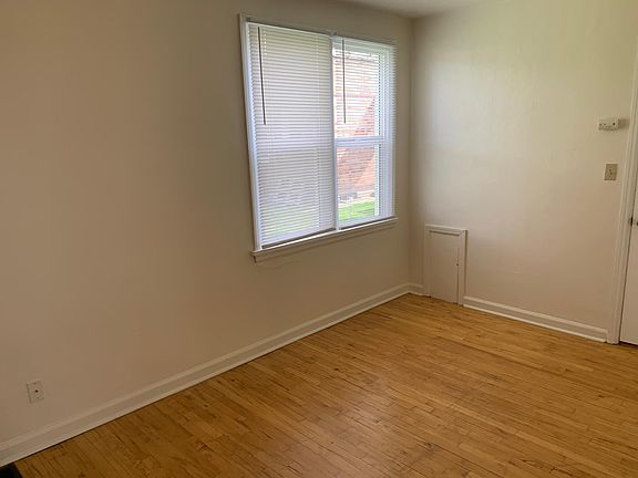 4th image of 612 Idaho St E