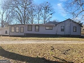 5th image of 2455 Lake Harbin Rd
