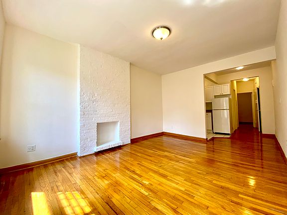 4th image of 415 E 81st St APT 4A