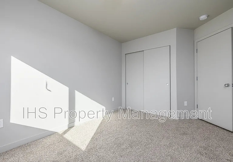 2511 Ronan St #A — Photo 11