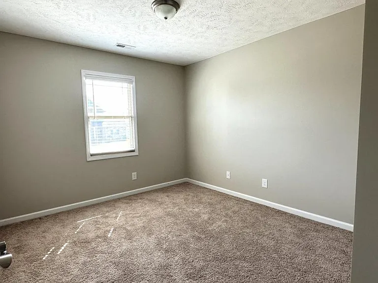 6311 Jacobs Creek Cir — Photo 18