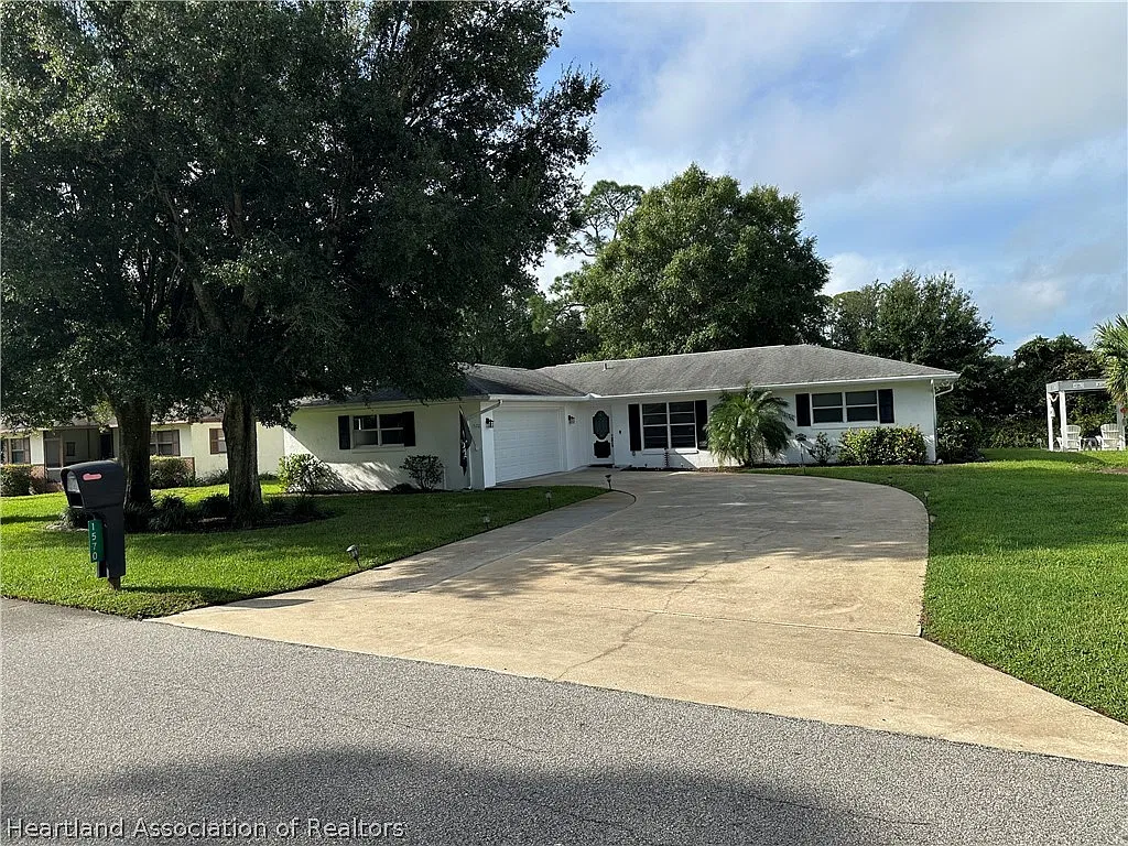 2 bed, 2.0 bath, 1487 sqft, $2,000 — Photo 3