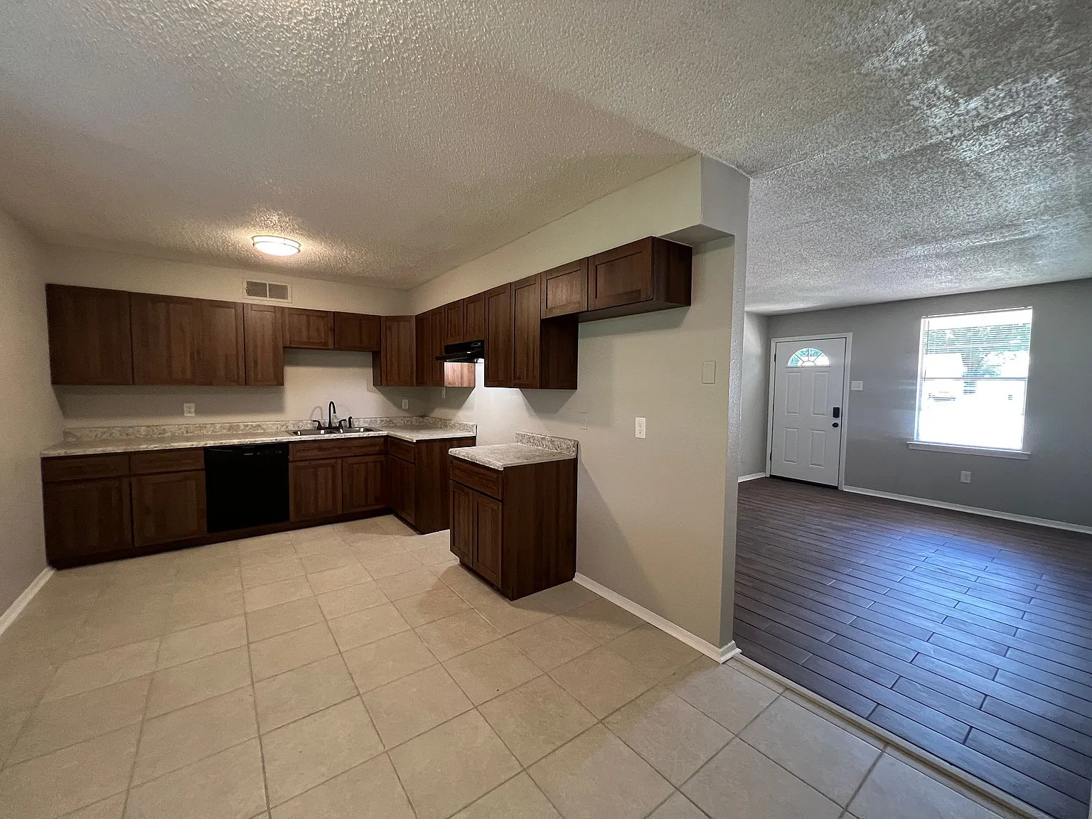 4783 Bluff Wood Cove — Photo 3