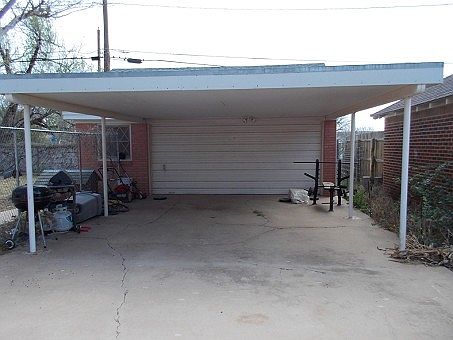 2nd image of 512 Washington Blvd