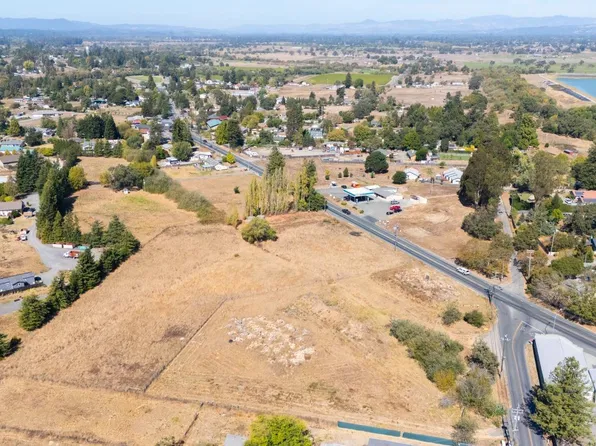 3790 Gravenstein Highway S, Sebastopol, CA 95472