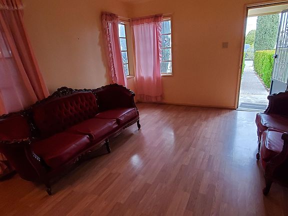 5th image of 3816 McConnell Ave