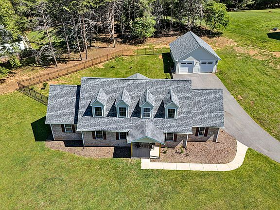 5th image of 2651 Timberwood Ln