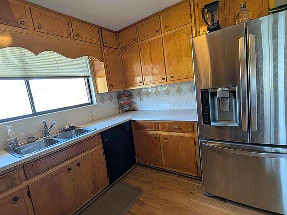 9th image of this home
