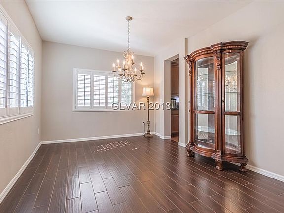 4th image of 948 Encorvado St