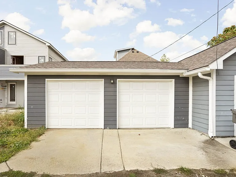 341 Parkway Ave #ID1303777P — Photo 30