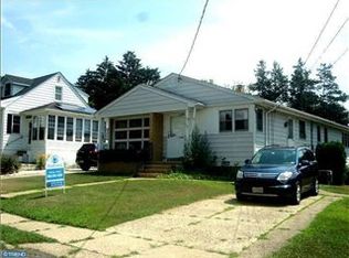 61 S Terrace Ave, Maple Shade, NJ 08052