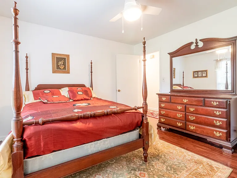 1735 Cedarcroft Dr — Photo 31