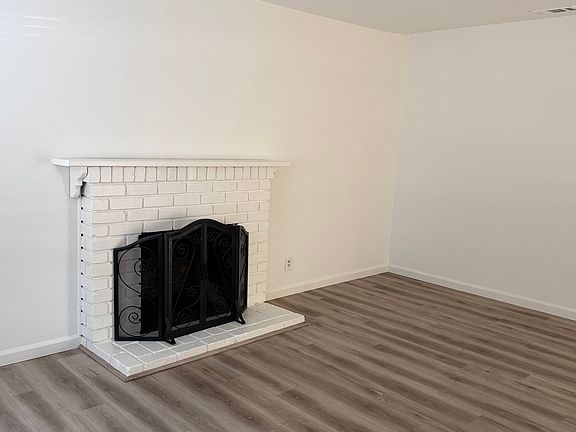 4th image of 468 Serenade Way