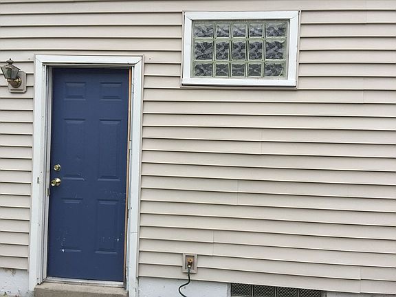 3rd image of 1245 Catalpa Dr