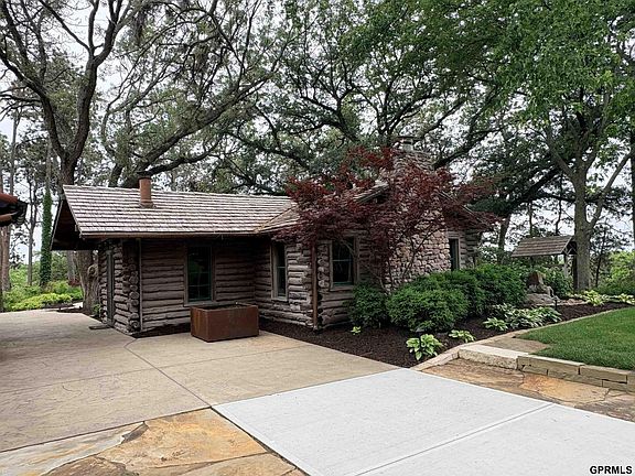 4th image of 3717 S 228th Terrace Cir