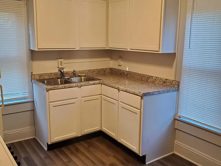 1826 Ford Ave #1 — Photo 16
