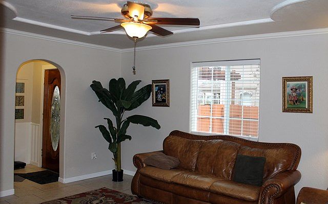 2nd image of 1522 E Alder St
