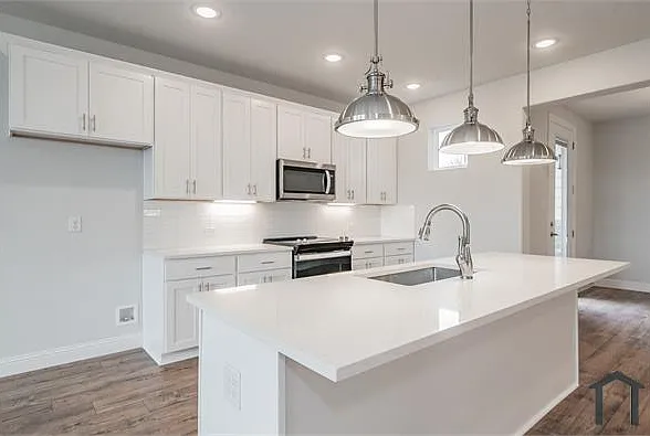 9600 Landing Way #2 — Photo 9