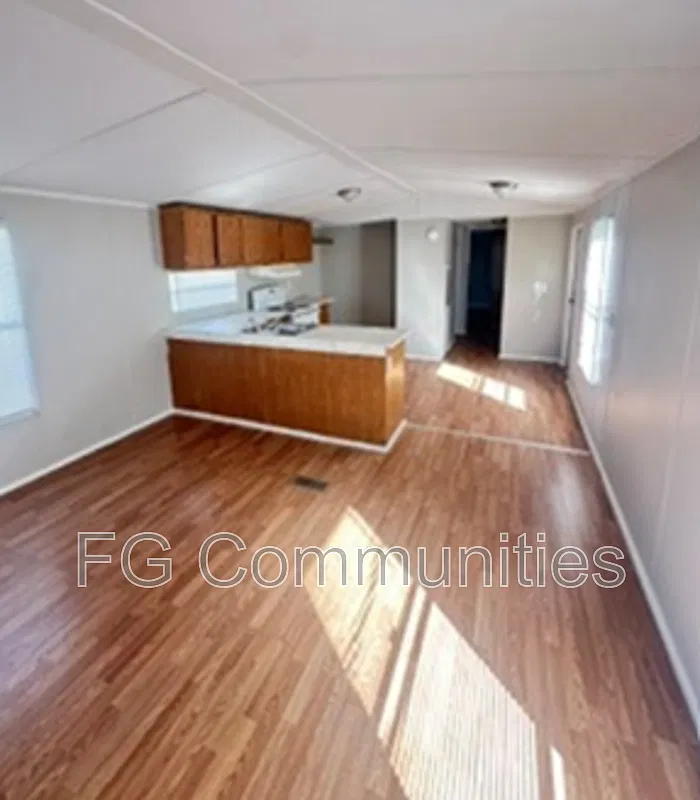 2155 White Pines Dr — Photo 3