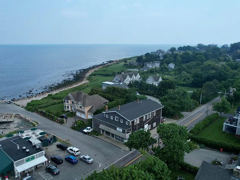 196 Ocean Rd #D — Photo 13