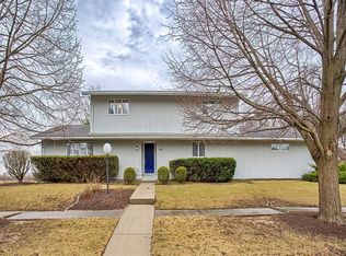 501 E Sherwin Dr, Urbana, IL