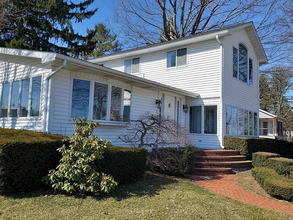 1st image of 5 N Lake St