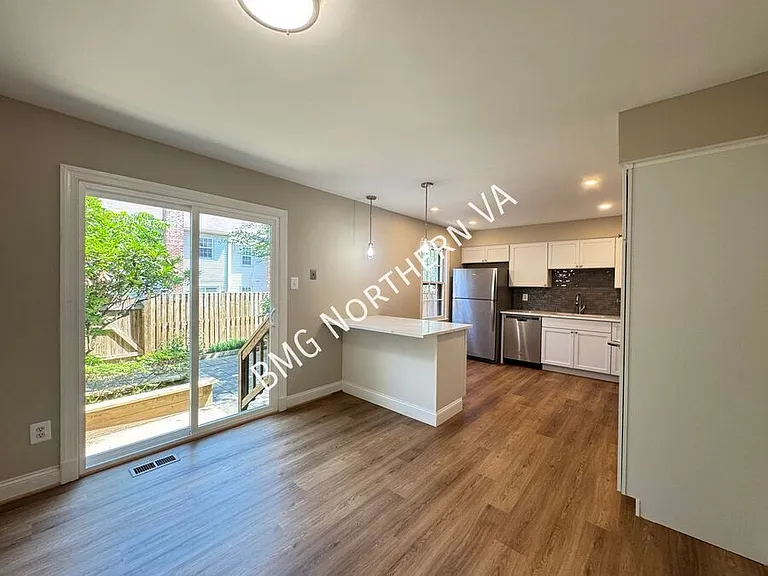 9606 Scotch Haven Dr — Photo 6