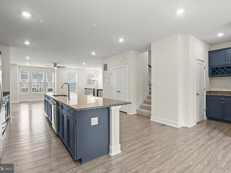 304 Sweetbay Rd — Photo 14