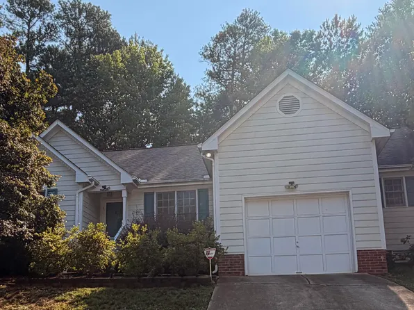 2120 Longwood Dr, Raleigh, NC 27612
