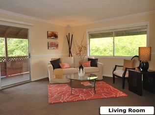 3024 SW Florida Ct APT C, Portland, OR 97219