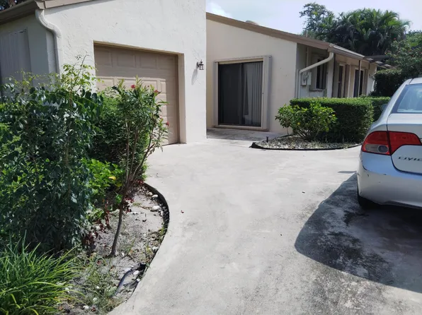 853 NW 26th Avenue, Delray Beach, FL 33445