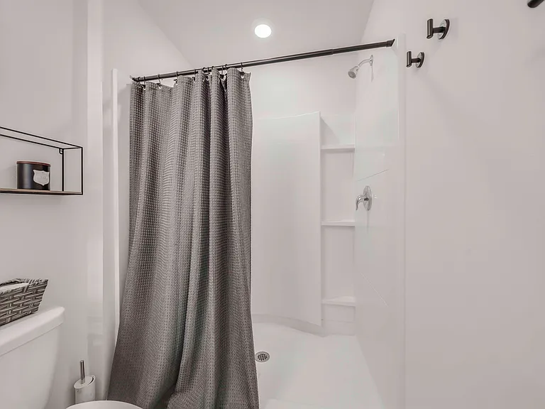 6465 Slabinski Ln — Photo 24
