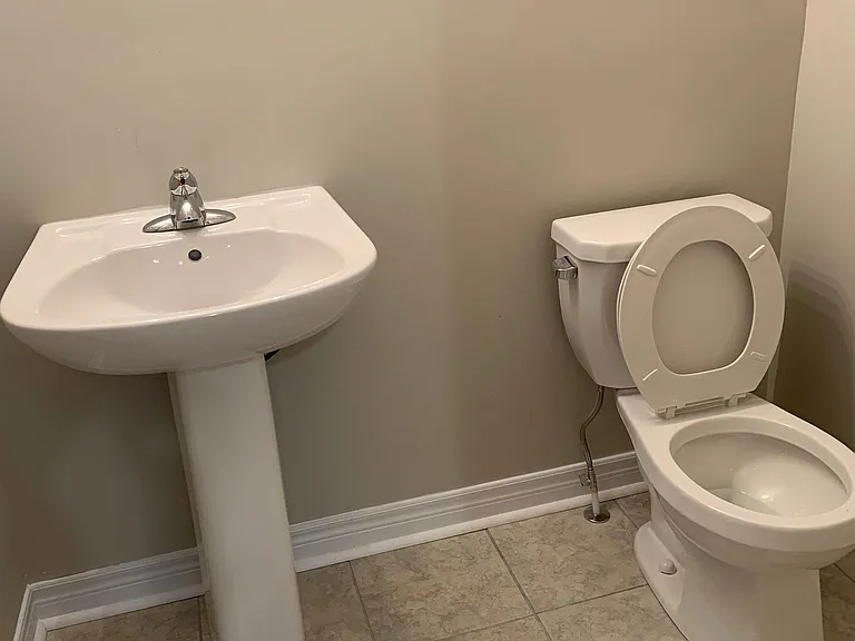 140 Finegan Cir — Photo 3