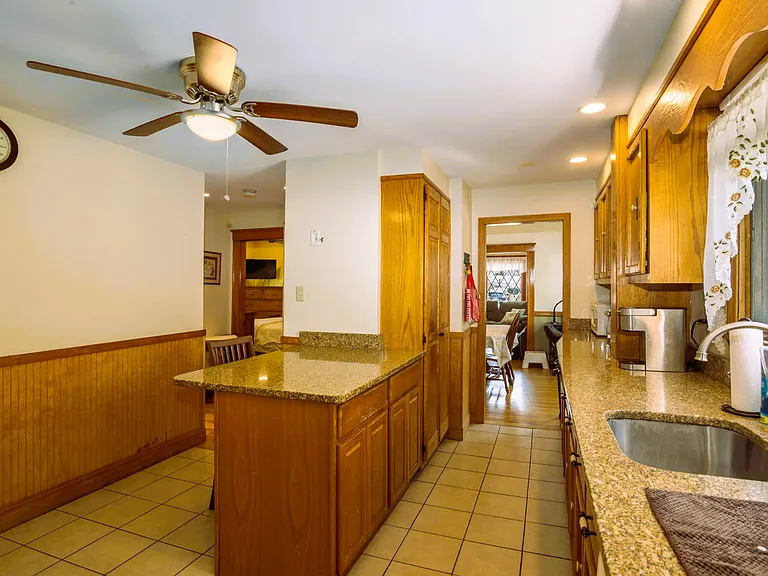 63 Garrison Ave — Photo 8