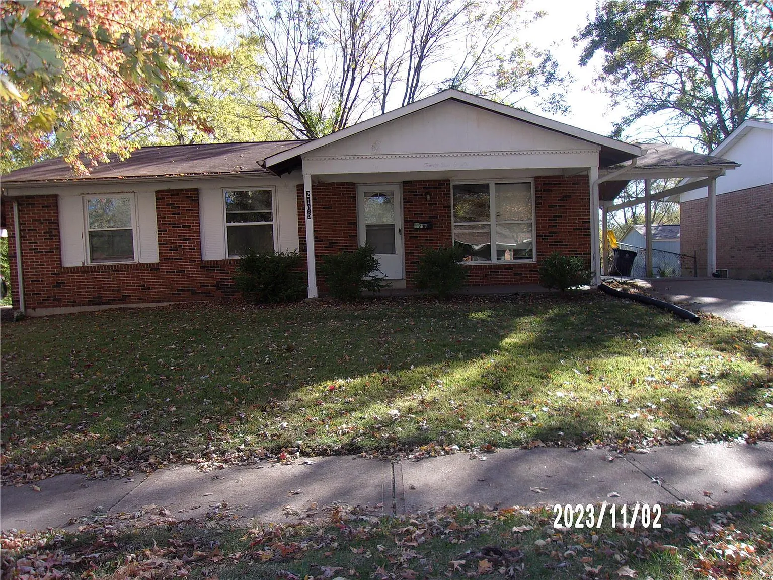 2106 Kingsford Dr photo 1