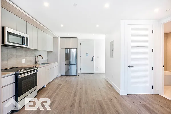Kitchen, photo 2