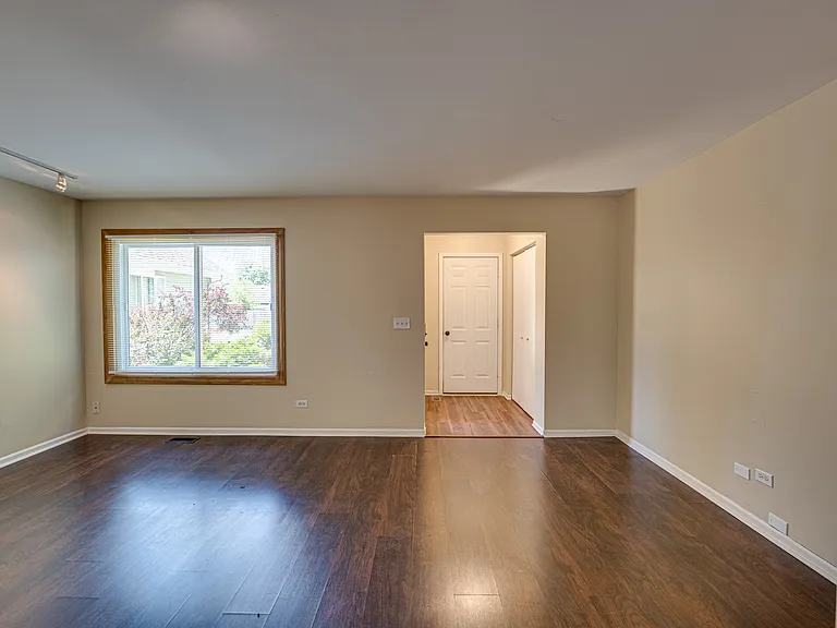 1320 Andover Dr — Photo 6