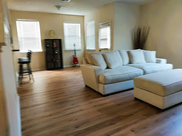 822 Forest Thicket Ln — Photo 13