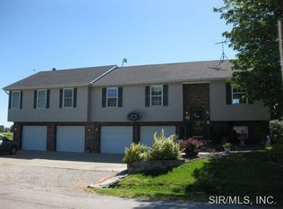 1724 Fountainbleu Dr, Worden, IL 62097