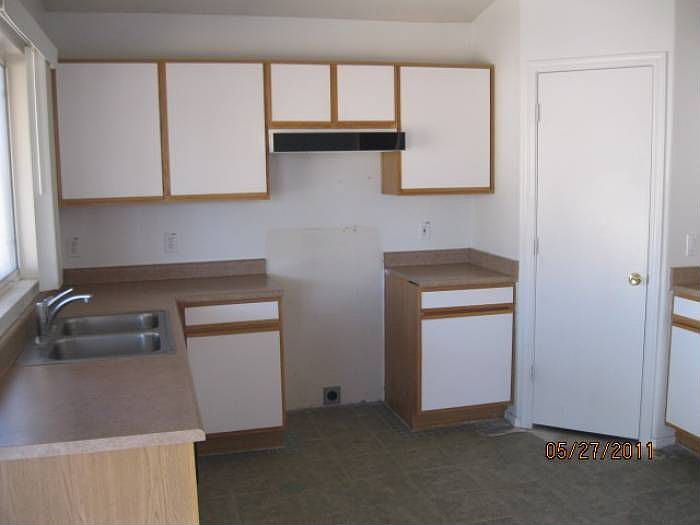 2nd image of 12416 N 121st Ave