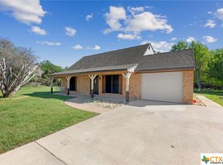 28 Mesquite Cir, Morgans Pt Resort, TX 76513