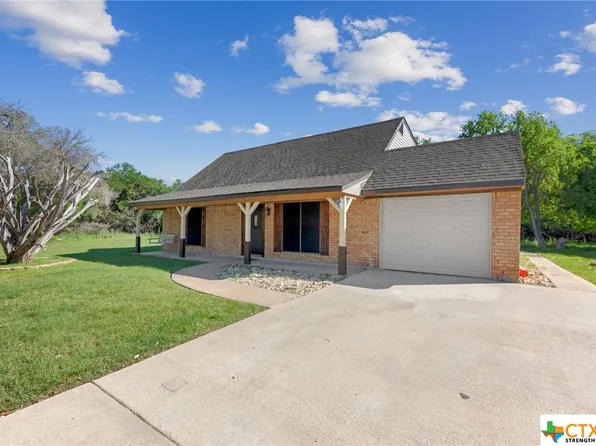 28 Mesquite Cir, Morgans Pt Resort, TX 76513