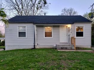 316 Lanark Rd, Saint Louis, MO 63137